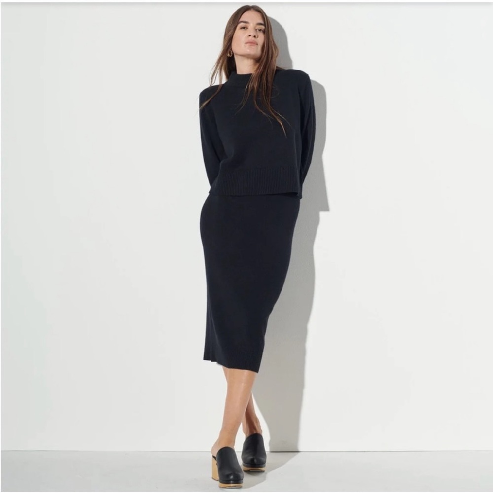 The Reset Perfect pencil skirt NWT